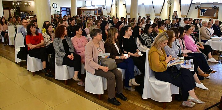 Wiedza, która chroni najmłodszych.  Powiatowa...
