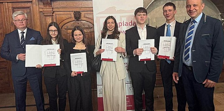 Indeks na studia i 100% z matury – wielki sukces Leny!