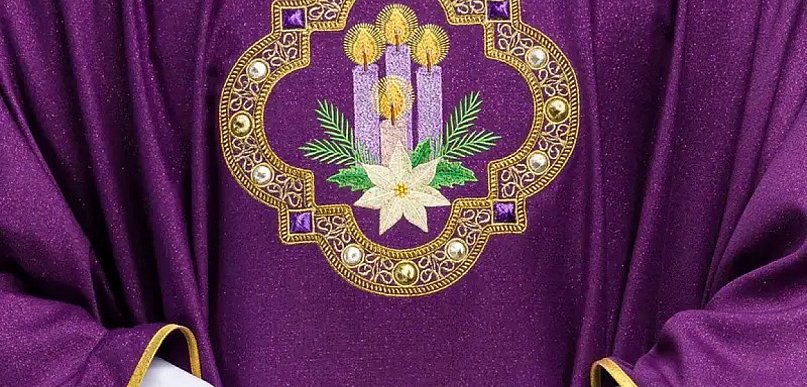 Święta Maryjne – jak dopasować szaty liturgiczne do obchodów