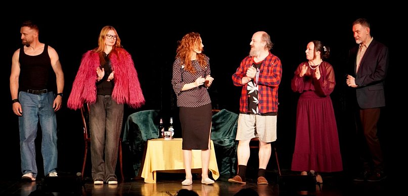 Komediowy wieczór w TOK: „Poprawka” podbiła serca widzów