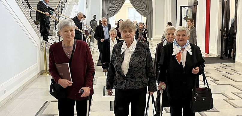 „Dzieci Zamojszczyzny” na sejmowych korytarzach