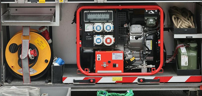 Agregat prądotwórczy na ropę czy benzynę?
