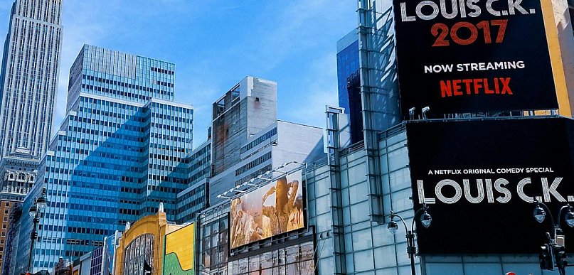 Trwała reklama zewnętrzna dla lokalnych firm — jak wyróżnić się w swoim mieście