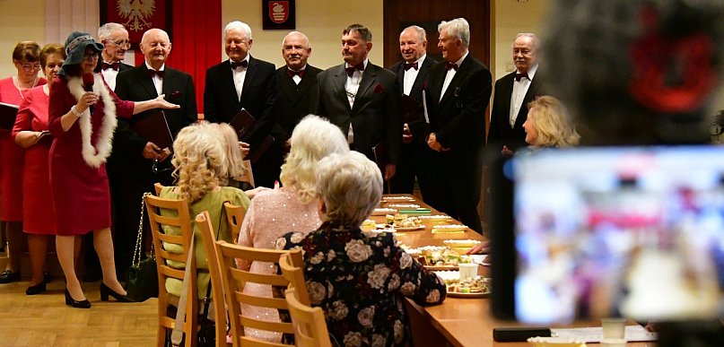 Tak Dzień Kobiet świętował Biłgorajski Uniwersytet Trzeciego Wieku (FOTO, VIDEO)
