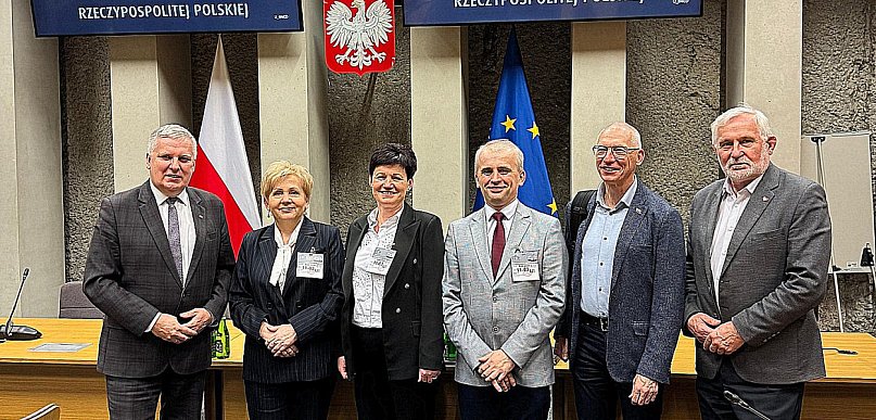Biłgorajscy pedagodzy w Sejmie. Debata o statusie wychowawcy klasowego