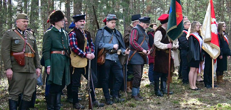 Śladami bohaterów 1863 roku. Relacja z V Rajdu Powstańczego Naklik - Łazory (FOTO)