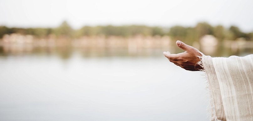„Ja jestem zmartwychwstaniem i życiem” - znak nadziei w cieniu krzyża