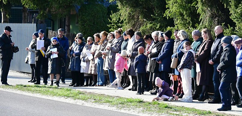 Wiara na ulicach Okrągłego. Mieszkańcy zorganizowali drogę krzyżową