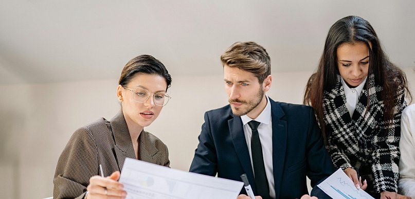 Jak przedsiębiorca może uniknąć upadłości dzięki restrukturyzacji firmy