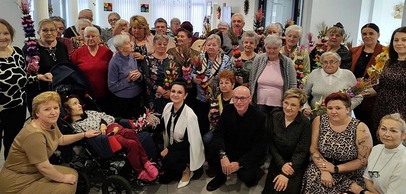 Świąteczne spotkanie w Domu Pomocy Społecznej w Dylach