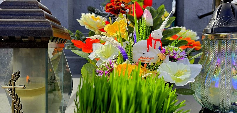 Wielkanocne odwiedziny na biłgorajskich nekropoliach (VIDEO)