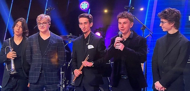 Biłgorajski akcent w "Must Be the Music"! Beniamin Gleń i Muzyczni Tułacze