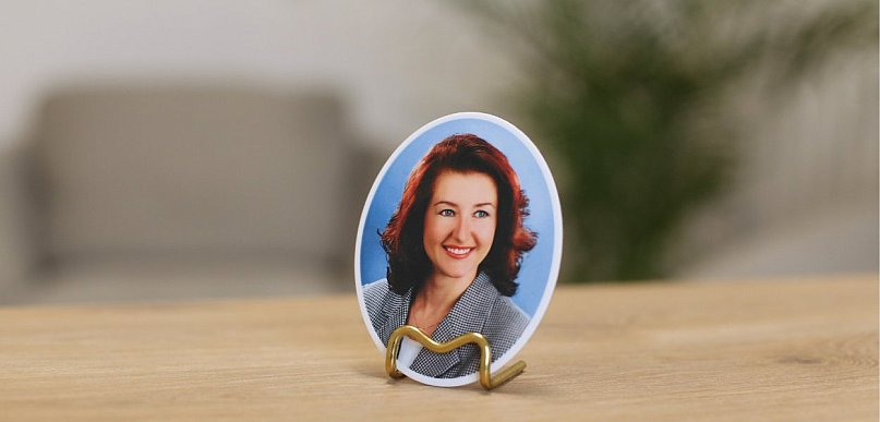 Jak zadbać o trwałość zdjęcia na nagrobku?