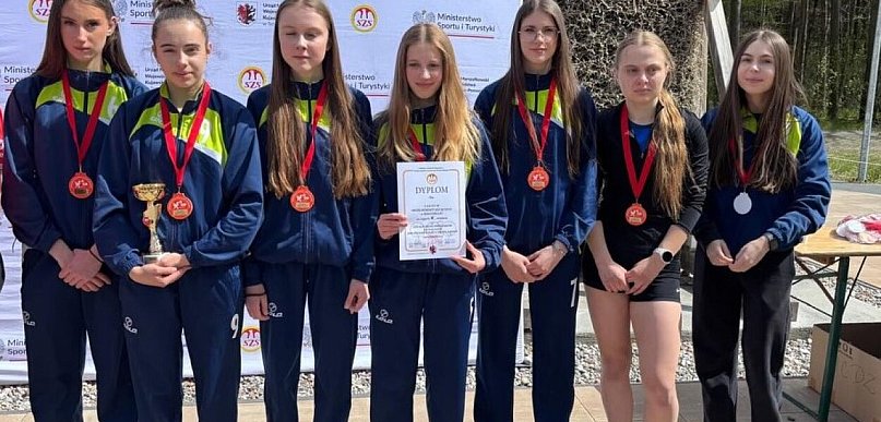 Biłgorajskie biegaczki w krajowej czołówce! I LO im. ONZ 5. drużyną w kraju