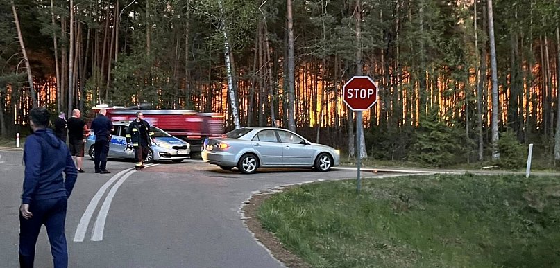 Potężny pożar w okolicach Kozaków. Ogień zmierza w stronę Aleksandrowa
