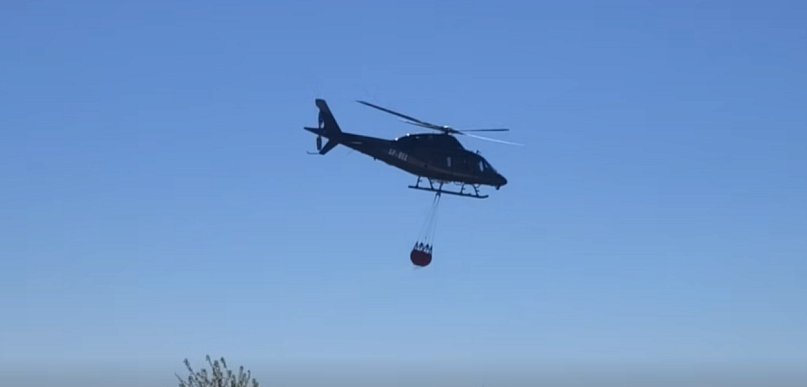 Pożar w Osuchach. Walka z ogniem w kompleksie leśnym i wsparcie z powietrza