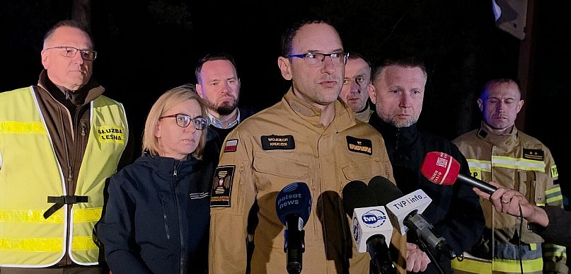 Katastrofa samolotu i walka z ogniem w gminie Łukowa. Na miejscu ministrowie