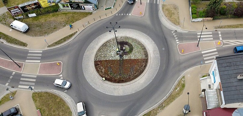 Niezwykły symbol na nowym Rondzie Armii Krajowej w Biłgoraju