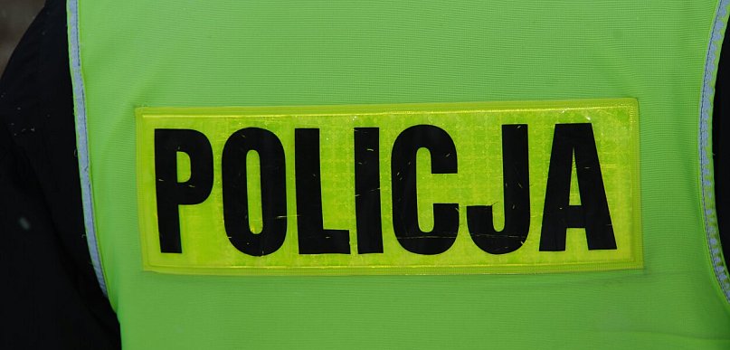 Zderzenie aut na Sikorskiego w Biłgoraju. Jedna osoba zakleszczona w aucie