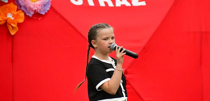 Kolorowy Dzień Dziecka we Frampolu. Plac za MGOK pękał w szwach (FOTO)