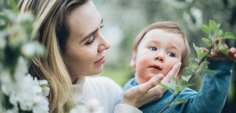 Alergia u dziecka a naturalne metody wsparcia. Jak roślinne wyciągi