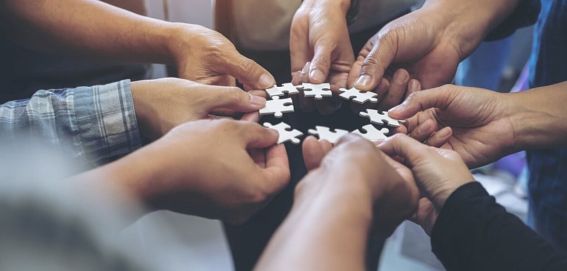 Jak odbudować relacje w zespole po intensywnych miesiącach pracy?