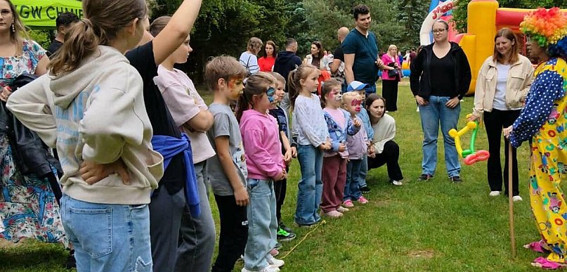 Dzień Dziecka w Pisklakach. Bezpieczna zabawa w gminie Łukowa