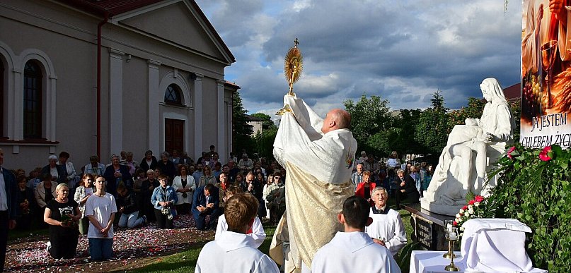 Wianki, procesja i tradycja. Koniec oktawy Bożego Ciała w Soli FOTO, VIDEO