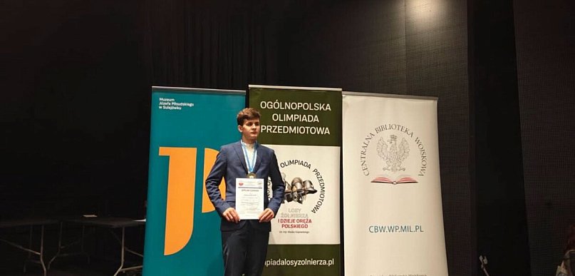 Uczeń ONZ-etu z tytułem laureata Olimpiady „Losy żołnierza i dzieje oręża…”