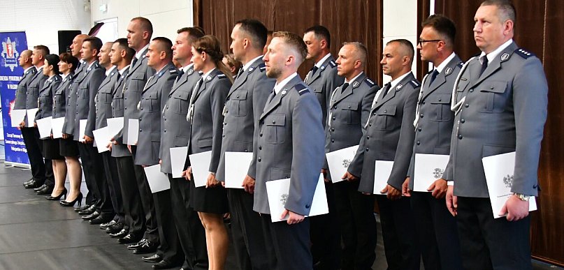Święto Policji w Biłgoraju: Piknik sportowy i oficjalny apel