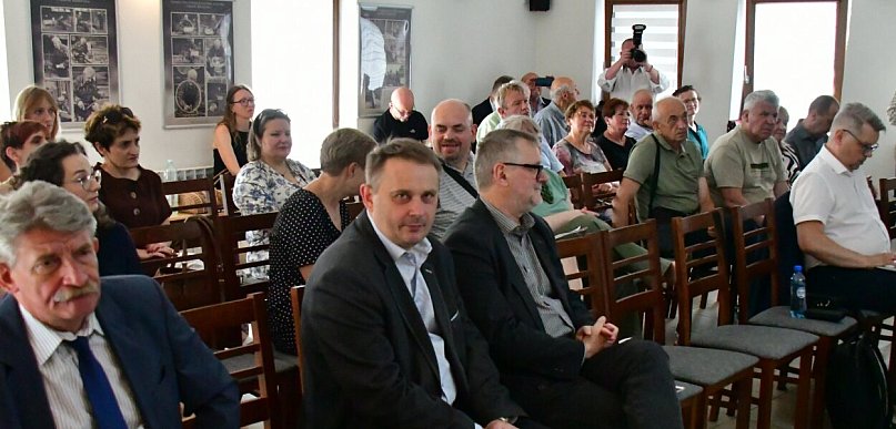 Ogólnopolska konferencja historyczna w Nadrzeczu koło Biłgoraja (FOTO)
