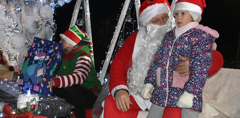 Fabryka zabawek w Dereźni! Mikołaj na platformie odwiedził wioskę (FOTO, VIDEO) - 58959