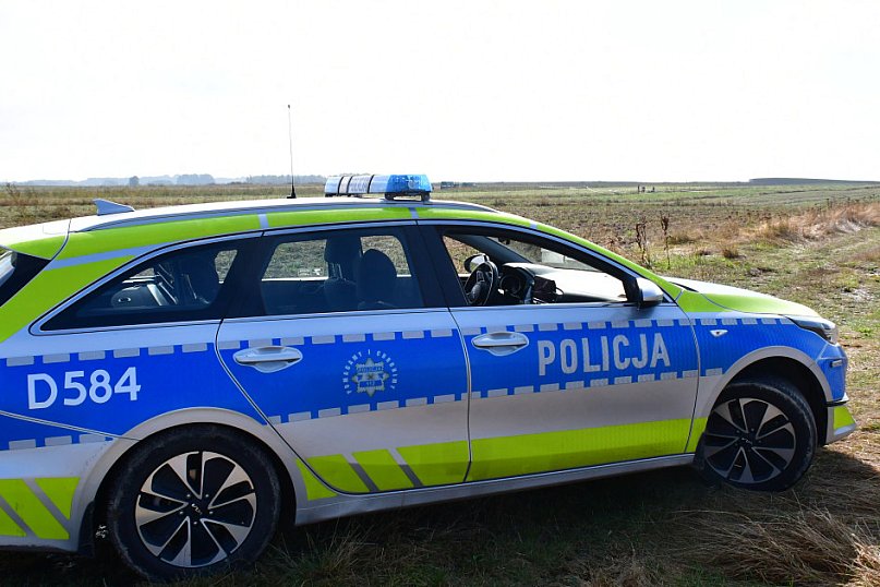 Przymiarki. Szczątki drona zabezpiecza Policja i ŻW