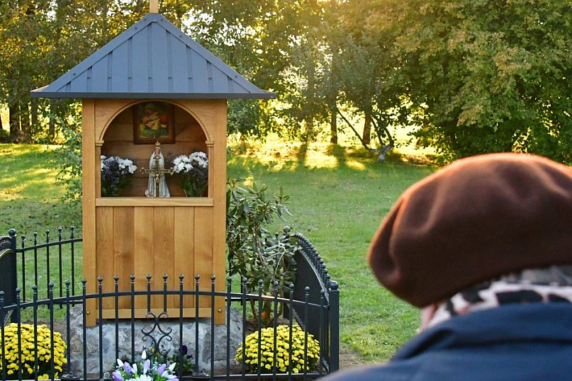 Od 1906 do dziś: Kapliczka w Biszczy II łączy przeszłość z teraźniejszością
