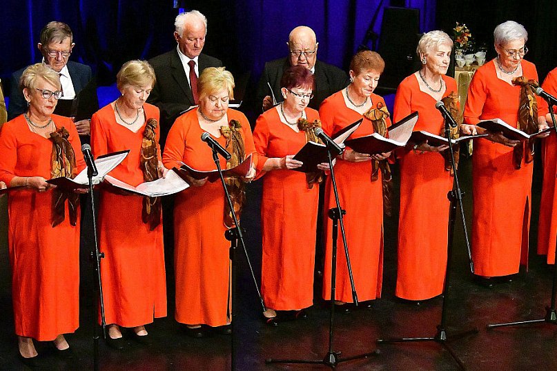 Kaprys wspomnień i złote głosy: Biłgoraj świętuje Europejski Dzień Seniora