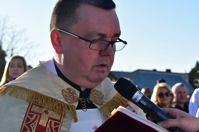 Uroczystość Wszystkich Świętych w Biłgoraju. Procesja w sanktuarium