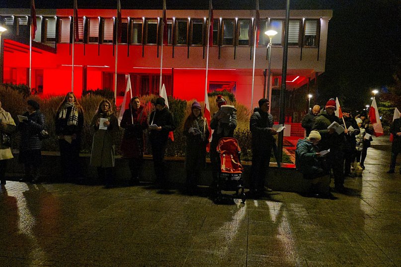 Patriotyczny głos na Placu Wolności: Mieszkańcy Biłgoraja na 11 listopada