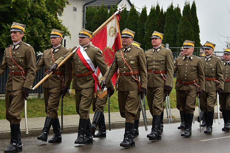 Biszcza. Ułani, strażacy i biało-czerwone melodie
