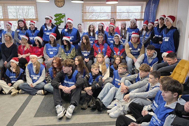 Uczniowie zbierają na stypendia dla rówieśników