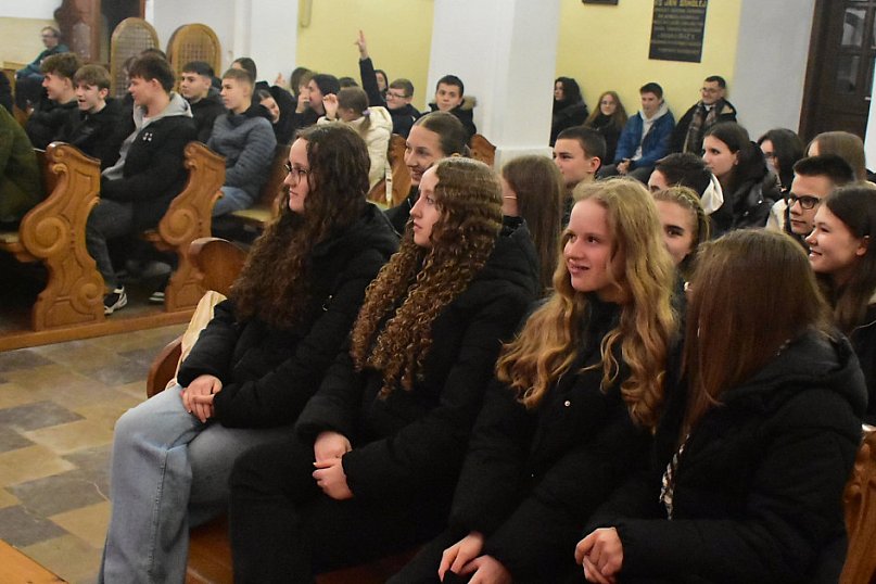 Adwentowe ognisko wiary: Młodzież zwołana do Biłgoraja