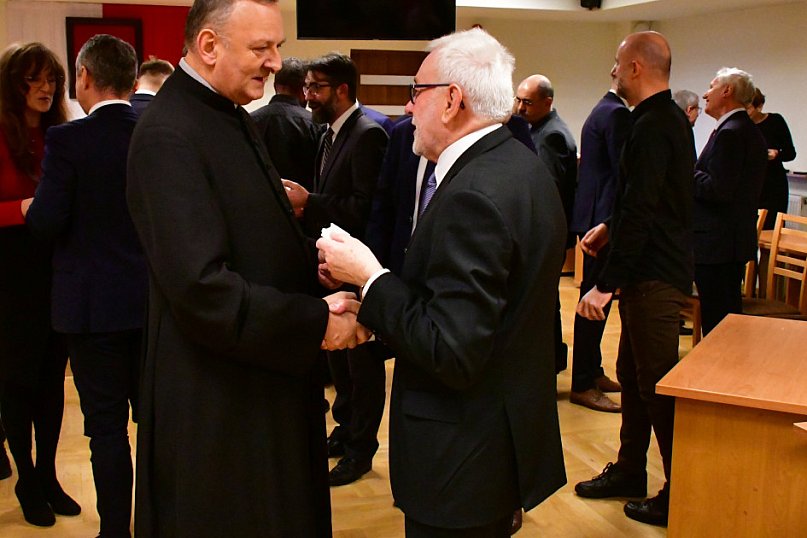 Opłatek w Radzie Miasta Biłgoraja: Wspólna modlitwa i życzenia