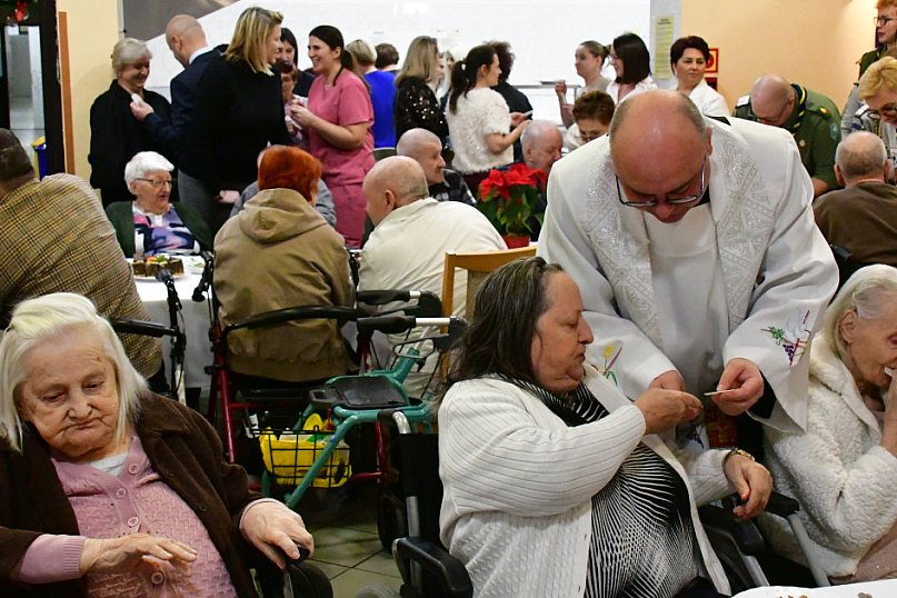 Jasełka, opłatek i modlitwa. Wyjątkowy wieczór wigilijny DPS dla Kombatantów