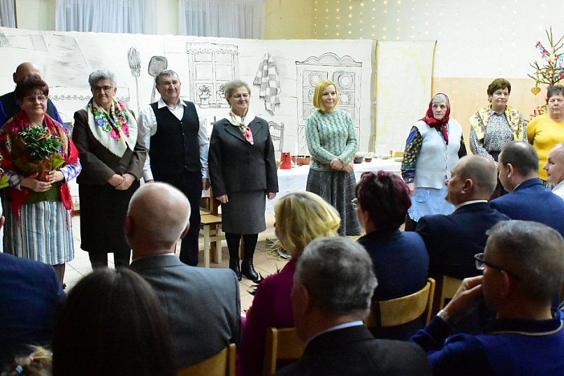 Noworoczne kolędowanie i teatr w Gromadzie w gminie Biłgoraj