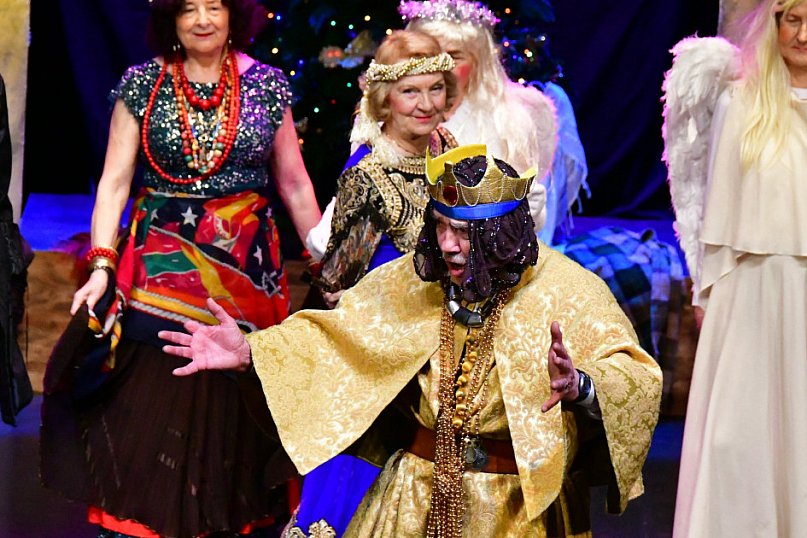 Herody na scenie Biłgorajskiego Centrum Kultury i kolędowanie z seniorami