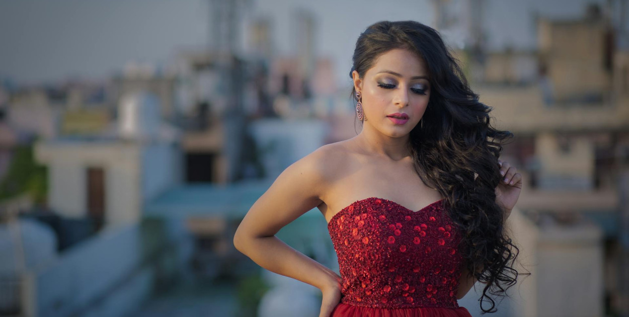 Sukienki boho – ponadczasowa moda dla każdej kobiety