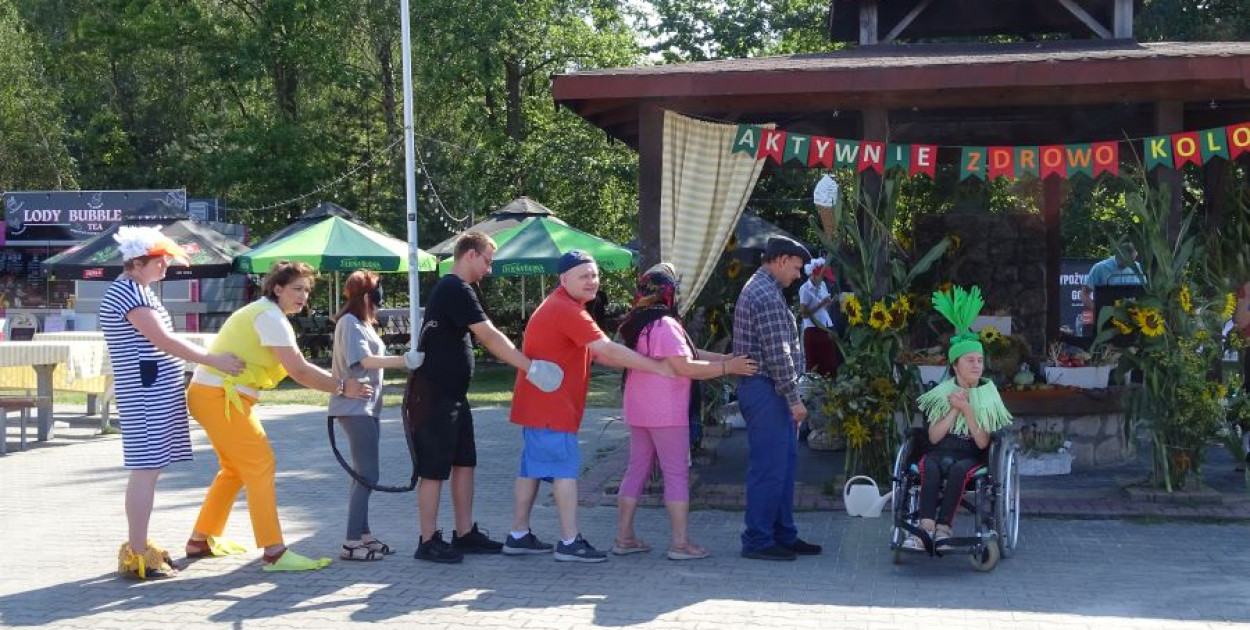 \"Aktywnie, zdrowo, kolorowo\" - spotkanie integracyjne nad Zalewem Bojary
