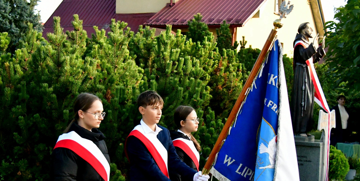 Uczcili św. Franciszka. Patronuje szkole od 20 lat