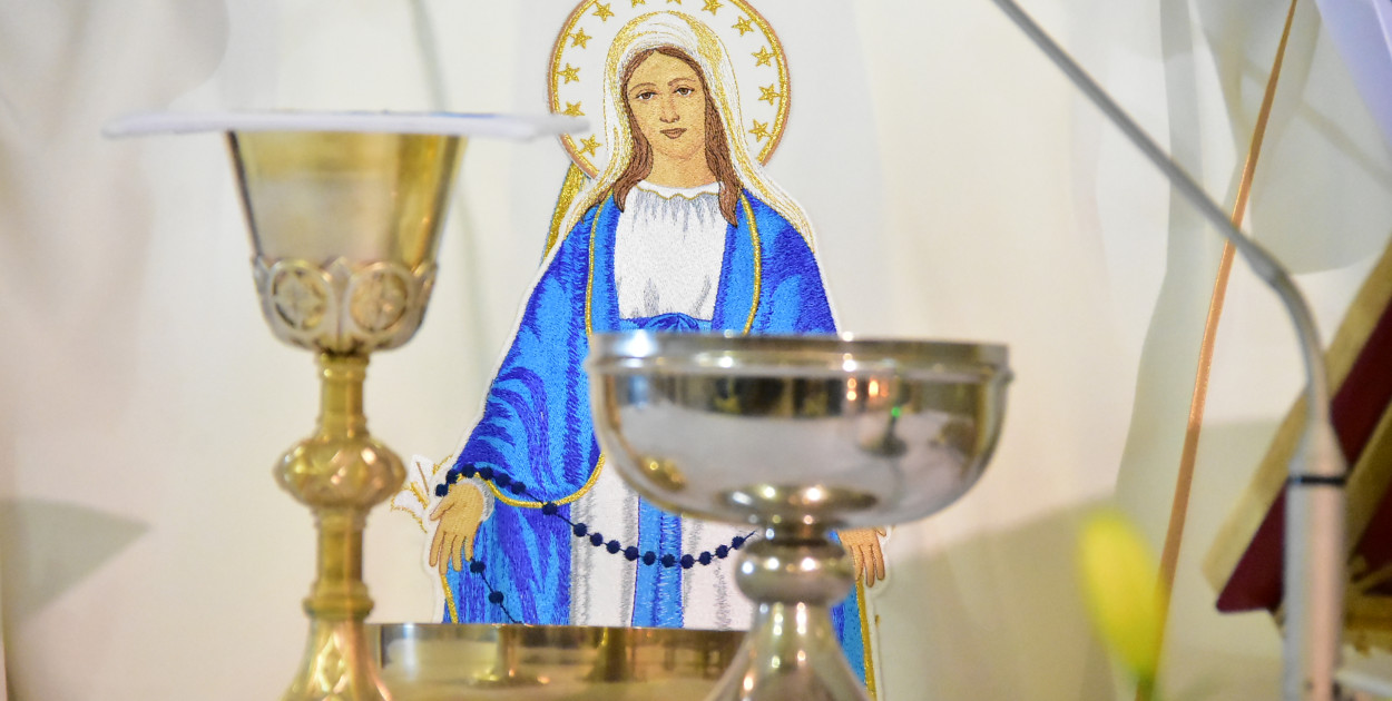Wierni Biłgoraja na procesji. Kontynuacja XVIII-wiecznej tradycji franciszkańskiej