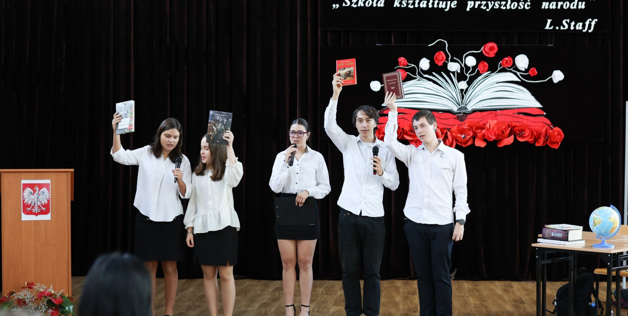 Starosta Andrzej Szarlip na Dniu Edukacji Narodowej w ZSZiO w Biłgoraju