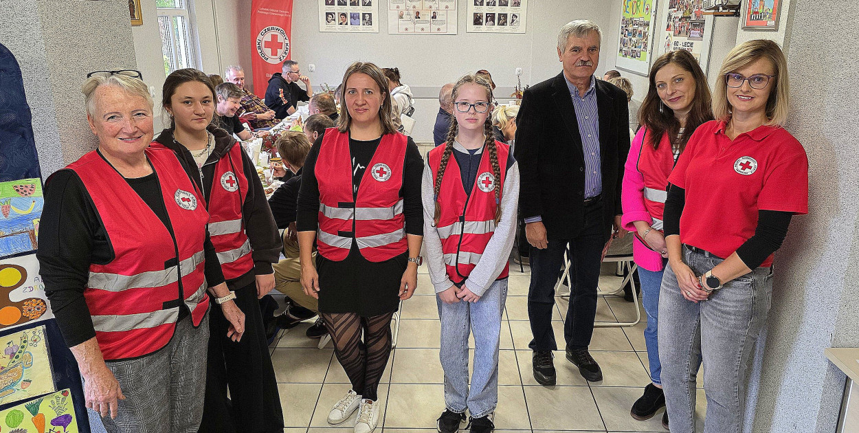 Dzień Chleba w Biłgoraju: PCK integruje i wspiera samotnych